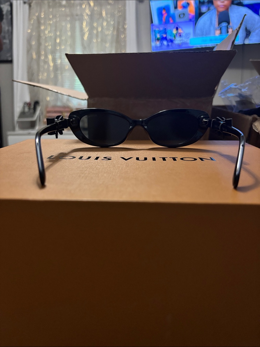 Classic Chanel Black Cat-Eye Women's Sunglasses - Picture 3 of 5